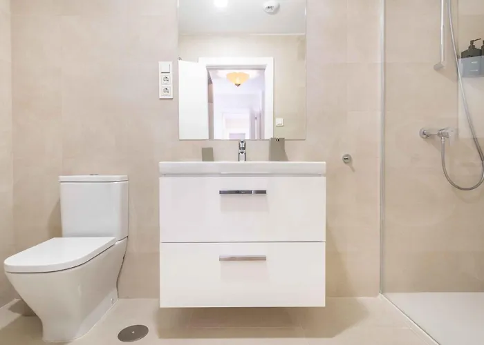 With Stunning Views And Parking By Rems Málaga