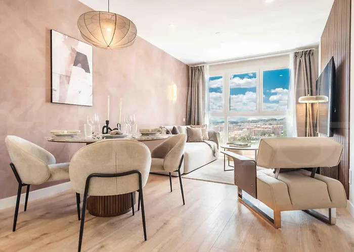 Apartamento With Stunning Views And Parking By Rems *