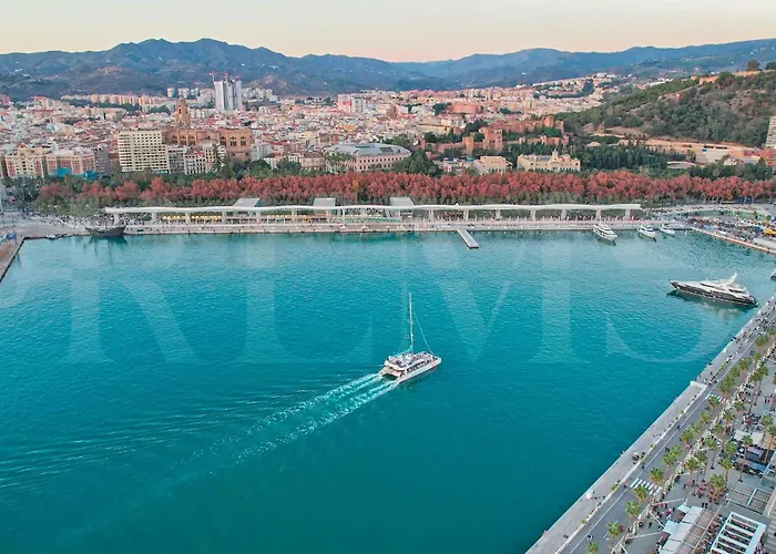 With Stunning Views And Parking By Rems *